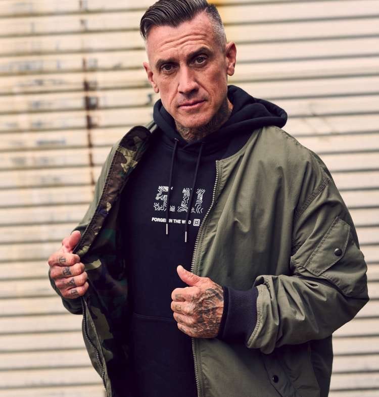 Image of Carey Hart 