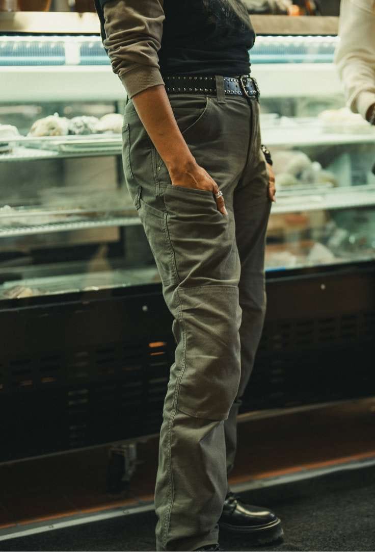 Woman wearing Industry Pant