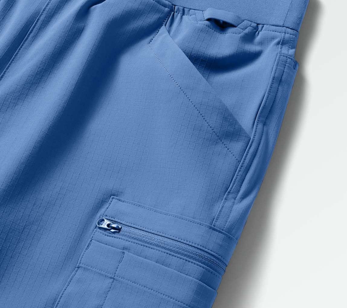 Detail image of scrubs pants pockets